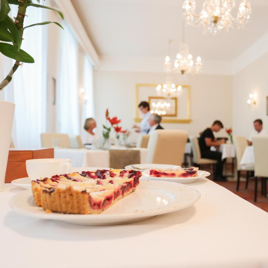Hotel Kozak Brno Bagian luar foto