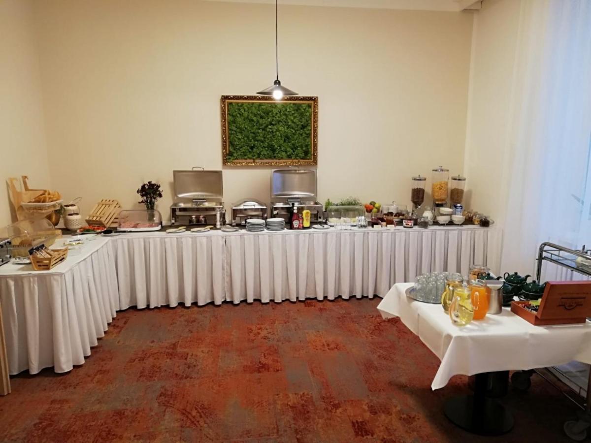 Hotel Kozak Brno Bagian luar foto